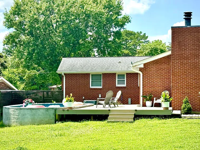 248 Sterling Rd — Photo 13