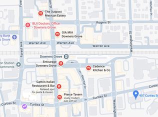 907 Curtiss St APT 504, Downers Grove, IL 60515