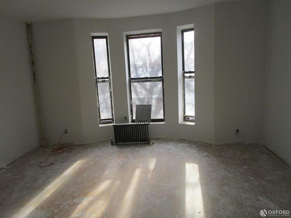 1st image of 313 W 138th St APT 8