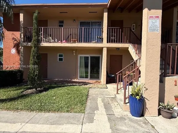1250 NE 119th St APT 2A, Miami, FL 33161