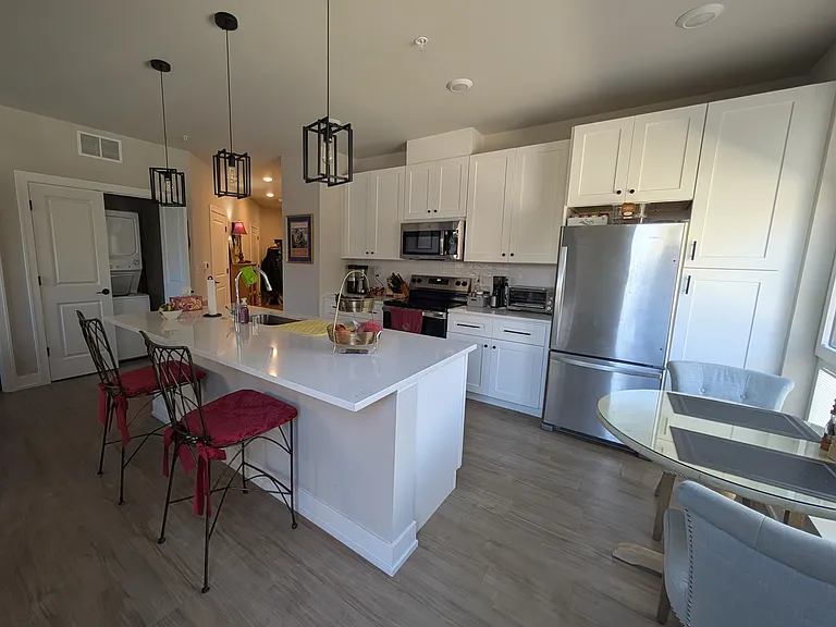 Speedway Apartments — Photo 19
