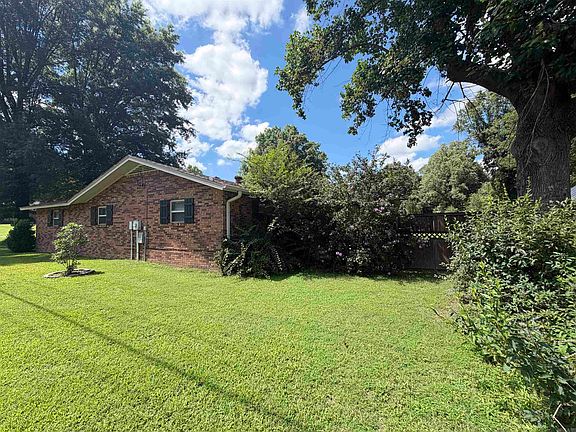 5th image of 721 Homecrest Dr