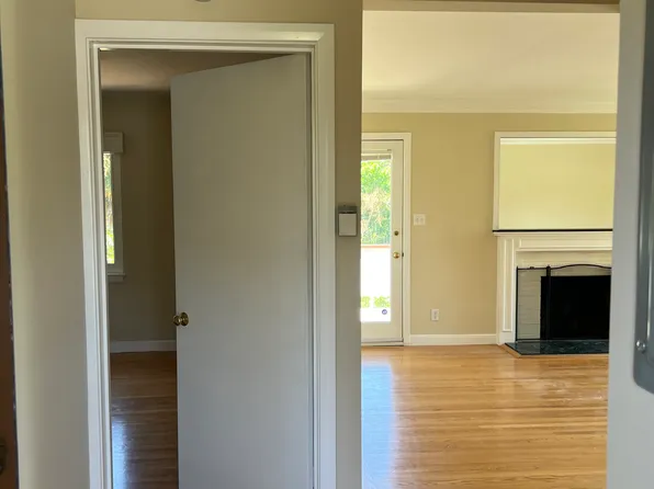 379 Waverley St, Menlo Park, CA 94025