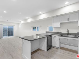 1409 N Hobart Blvd #104, Los Angeles, CA 90027
