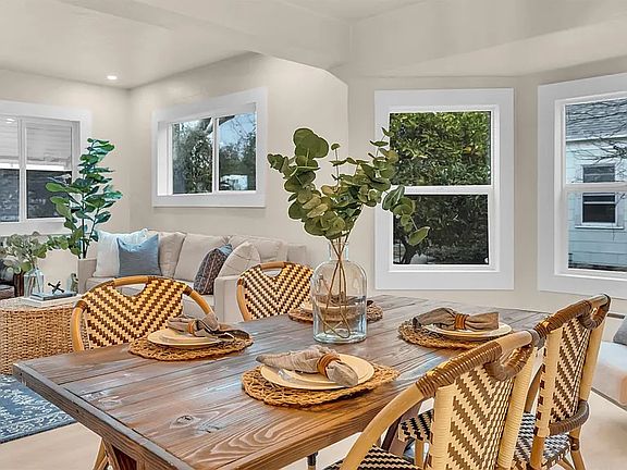 5th image of 111 E St #1