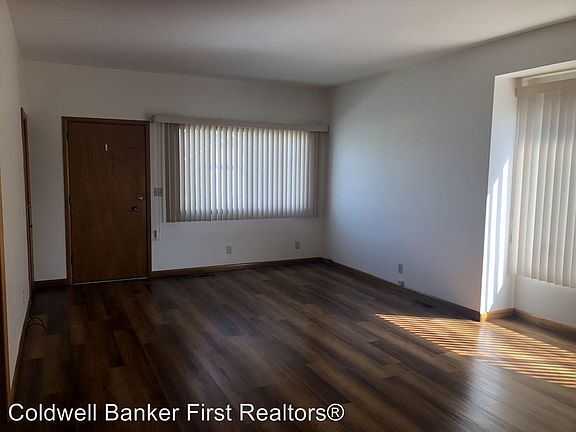 3rd image of 161 Blalock Dr