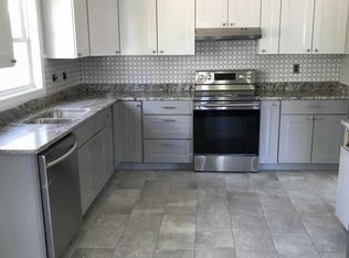 7 Linden St, Hampden, ME 04444