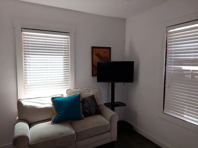 1061 Echo Rd — Photo 9