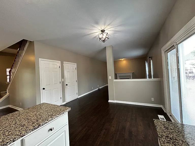 10109 Spring Gate Dr — Photo 14
