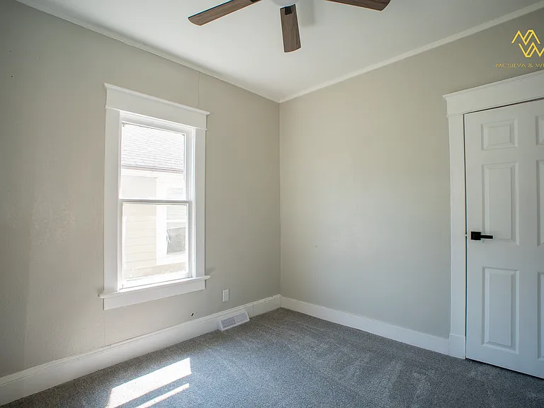 3509 E 67th St — Photo 5