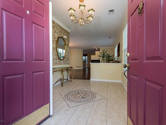 4th image of 314 Southmoor Dr