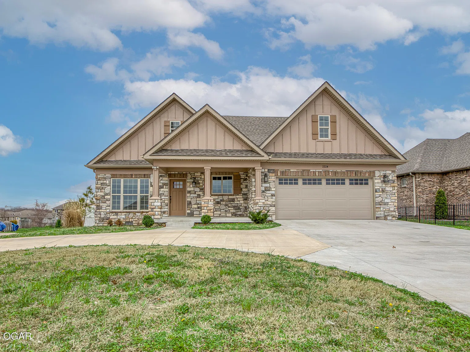 4 bed, 3.0 bath, 2035 sqft, $2,800 — Photo 1