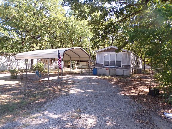 2nd image of 175 Fairhill Ln
