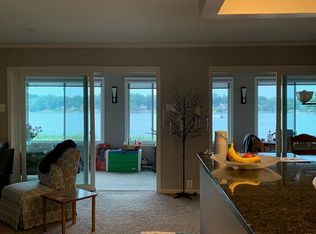 8697 Cooley Lake Rd, Commerce Township, MI 48382