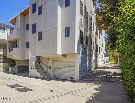 4th image of 1663 Selby Ave Unit 3