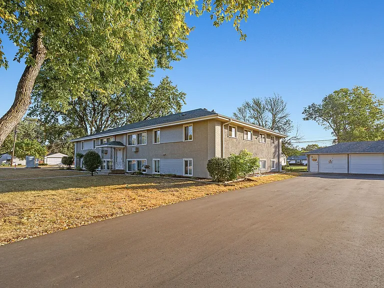 8601 Nicollet Ave S #102 — Photo 29