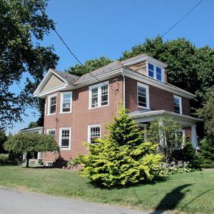 600 W Newport Rd, Lititz, PA, 17543