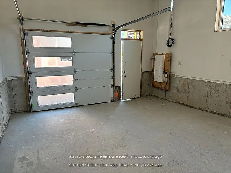 1 Cherry Hill Ln — Photo 33