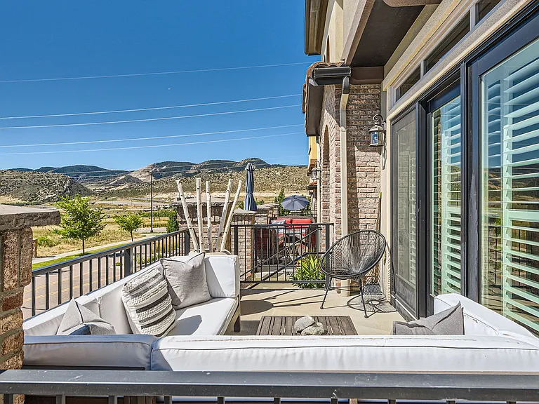 Mountain View Patio