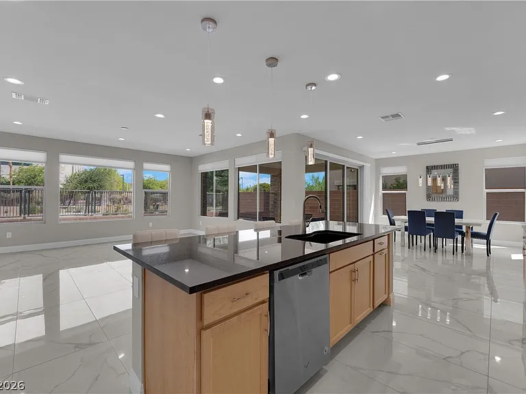10254 Kesington Dr — Photo 40