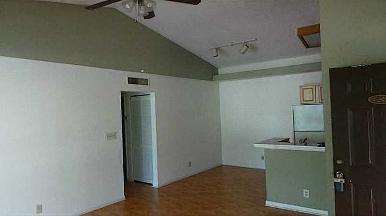 2nd image of 931 Lyons Rd #205