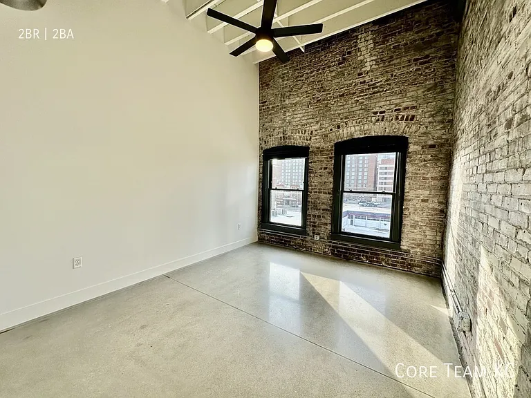 1513 Walnut St #502 — Photo 10