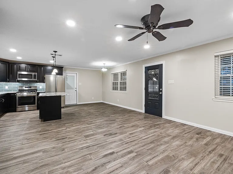 812 E Glendale St — Photo 15