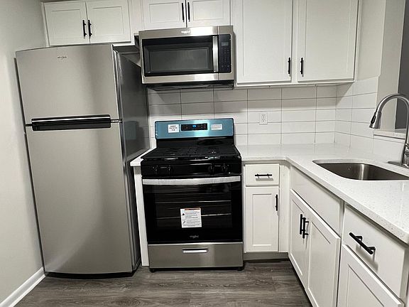 3rd image of 473 Park Ave APT B6