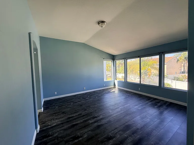 768 Valdosta Cir — Photo 17