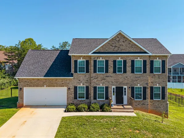 217 Traverse Dr, Evington, VA 24550