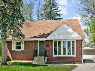 18600 Golfview Ave, Homewood, IL 60430