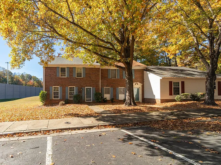 3317 Regents Park Ln #C — Photo 2