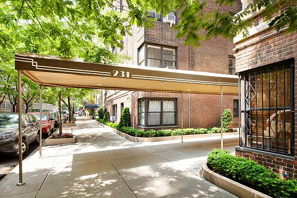 Rented by Brown Harris Stevens | media 12