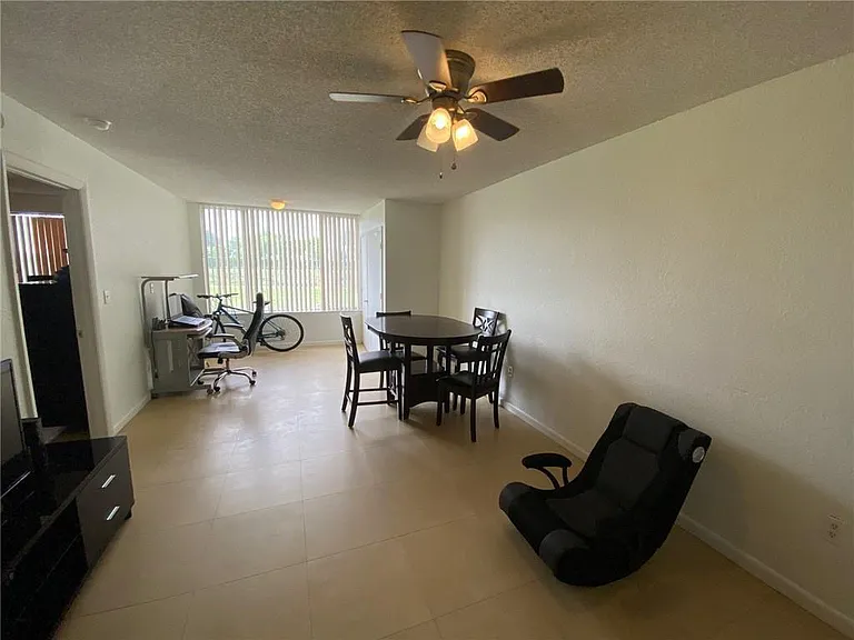 2841 N Oakland Forest Dr #107 — Photo 5