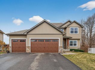 10115 Kaitlin Ave, Hanover, MN 55341