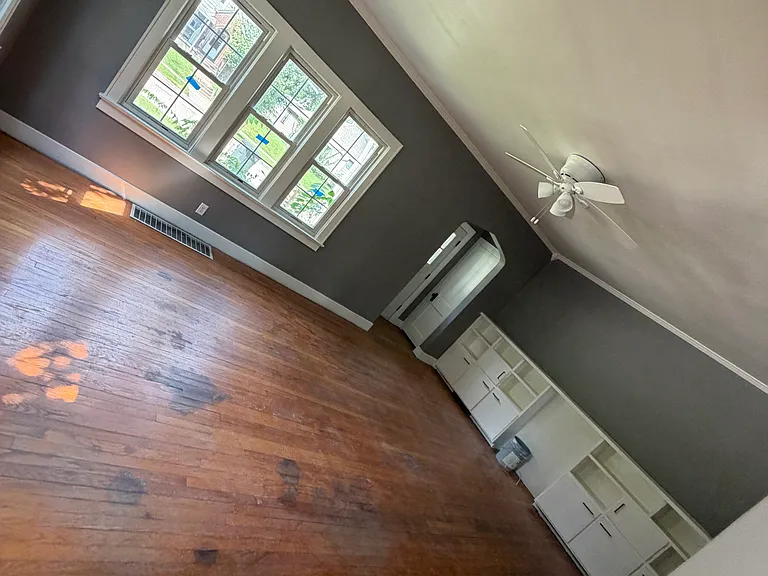 1553 Whitener St — Photo 3