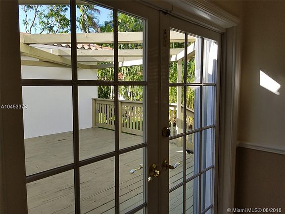 3rd image of 5656 Granada Blvd