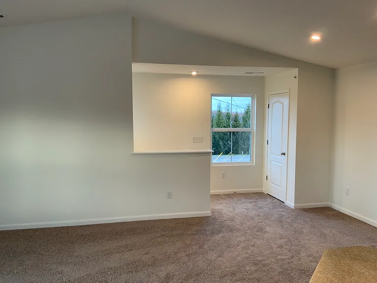2756 Amberwood Dr — Photo 13