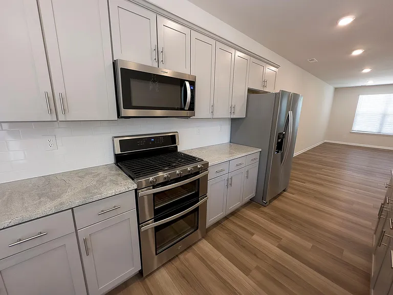 15013 Camus Ct #29 — Photo 9