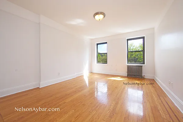 Rented by Nelson Aybar, LREB | media 2