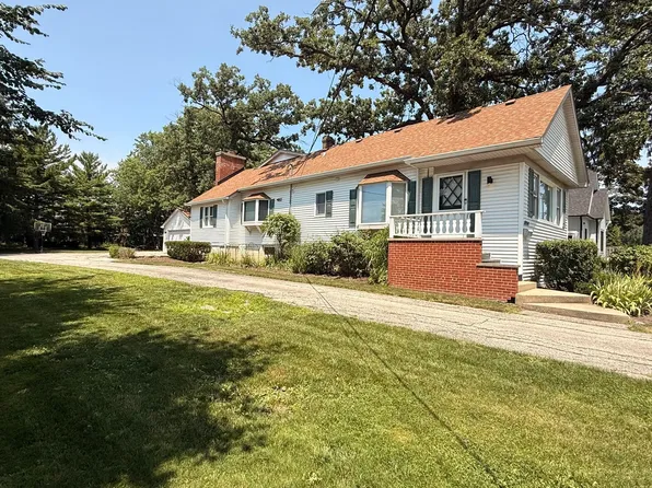 1804 Chapel Ct, Northbrook, IL 60062