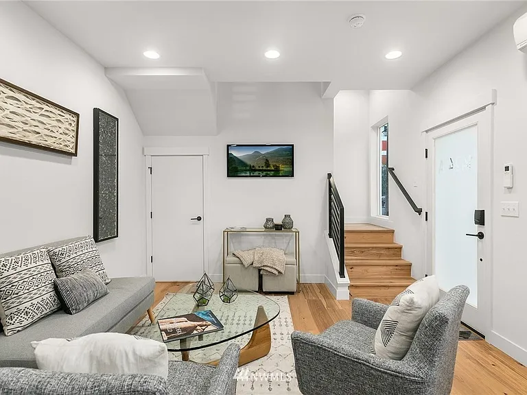1424C 24th Ave — Photo 6