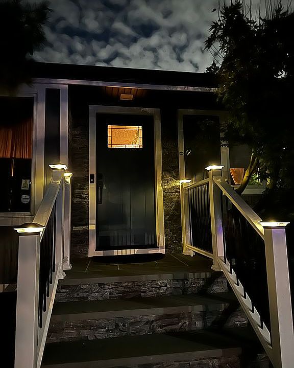 2nd image of 13 Bellaire Dr
