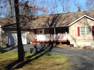 141 Weasel Rd, Dingmans Ferry, PA 18328