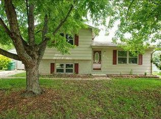 809 11th Ave NW, Altoona, IA 50009