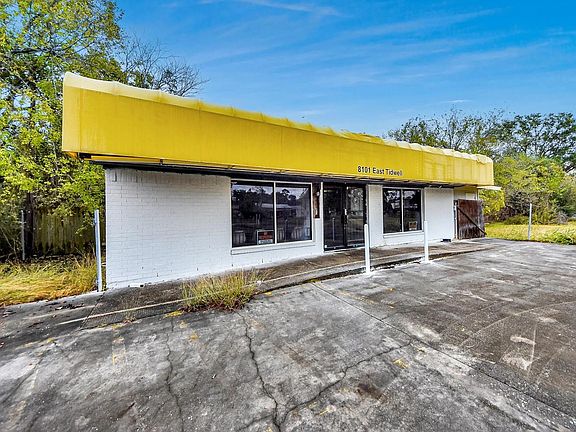 3rd image of 8101 Tidwell Rd