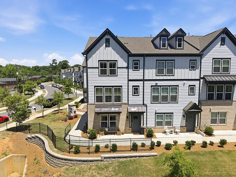 3008 Oak Landing Dr — Photo 36