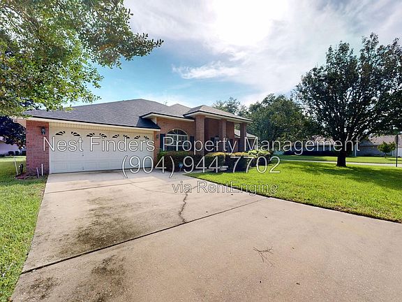 3rd image of 628 Sparrow Branch Cir