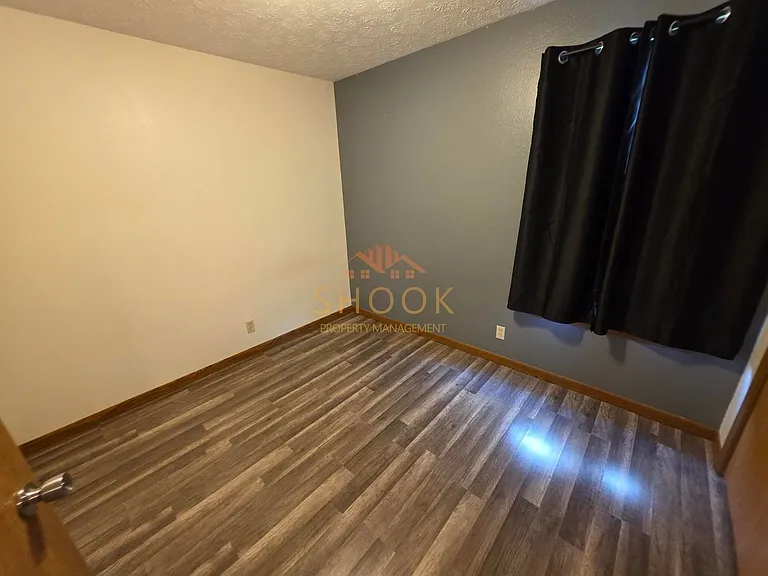 284 Blakely Dr — Photo 10