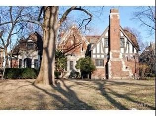 199 N Sheridan Rd, Winnetka, IL 60093